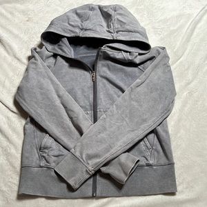 Lululemon size 6 hoodie